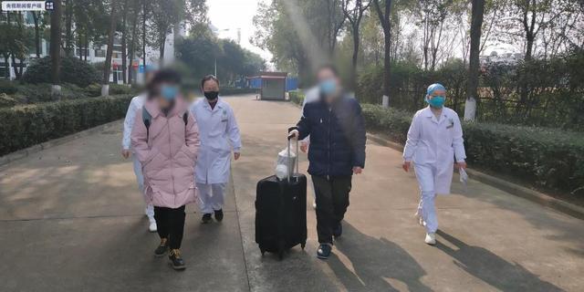 新民市病人院后返乡